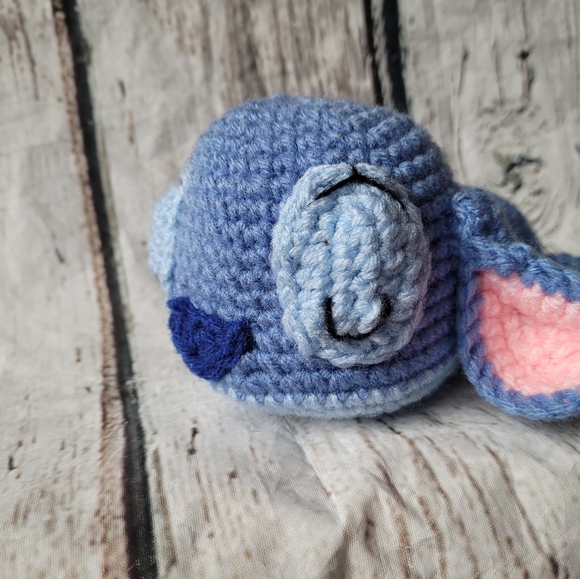 Crochet Sleeping Stitch Amigurumi - Picture 10 of 15